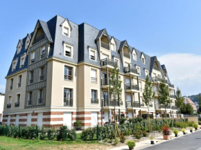 Apartment Les Arts-1 by Interhome